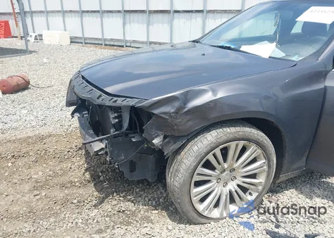 2013 Chrysler 300C John Varvatos Luxury Edition из США, поврежденный, VIN 2C3CCADG3DH659262